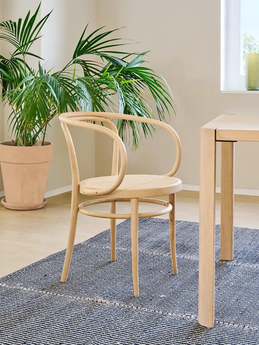 Thonet 209 Armstol, hvid fra> Spisebordsstole