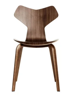 Fritz Hansen 4130 Grand Prix med træben af Arne Jacobsen><noscript><img width=