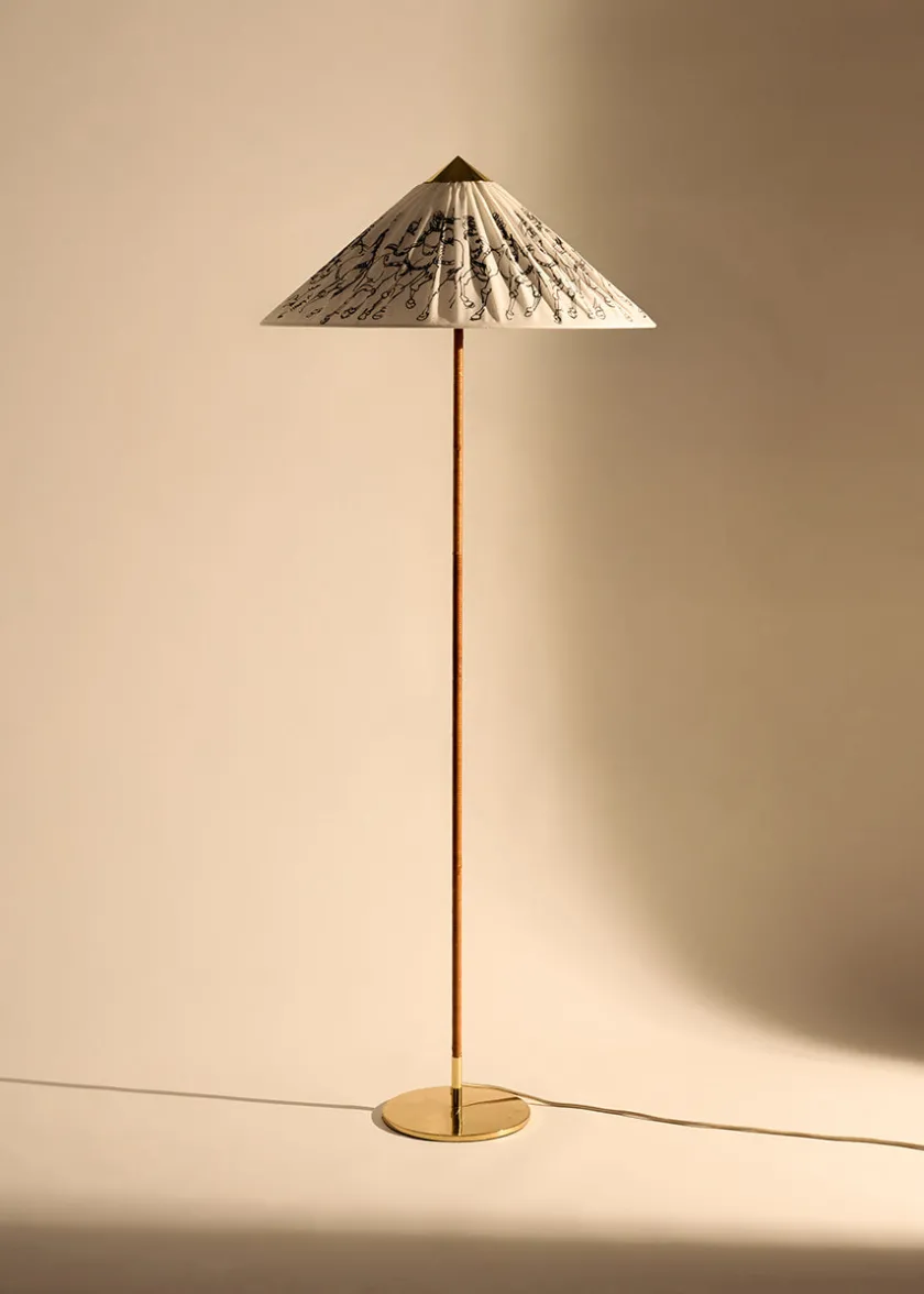 GUBI 9602 Gulvlampe, Garro Éditions fra> Gulvlamper|Spots