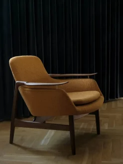House of Finn Juhl 53 Lænestol, eg klar olie af Finn Juhl><noscript><img width=