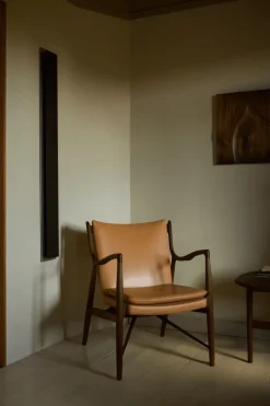 House of Finn Juhl 45 Lænestol, eg olie af Finn Juhl><noscript><img width=