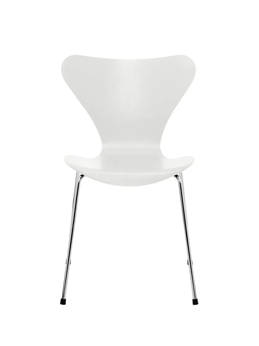 Fritz Hansen 3107 Serie 7 stol i farvet ask af Arne Jacobsen> Spisebordsstole