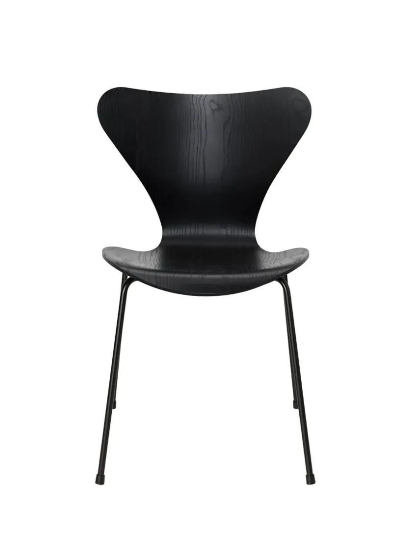 Fritz Hansen 3107 Serie 7 stol i farvet ask af Arne Jacobsen> Spisebordsstole