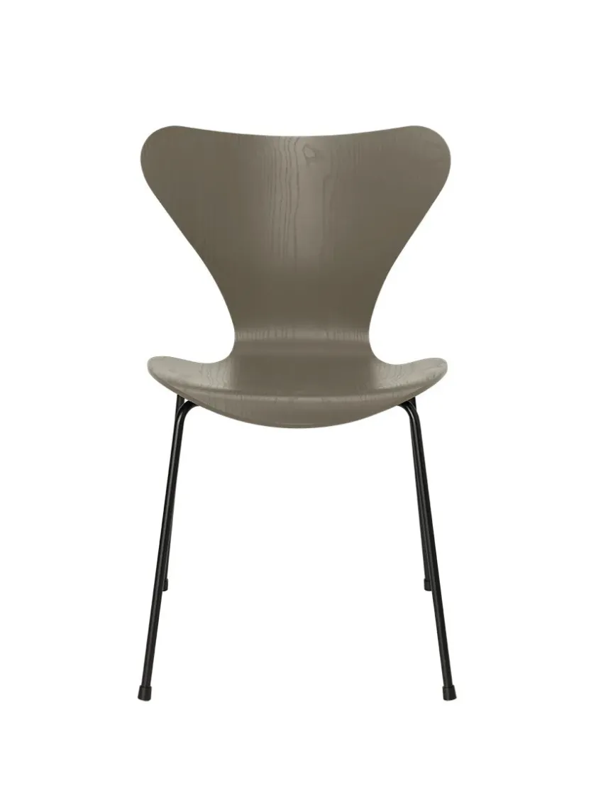 Fritz Hansen 3107 Serie 7 stol i farvet ask af Arne Jacobsen> Spisebordsstole