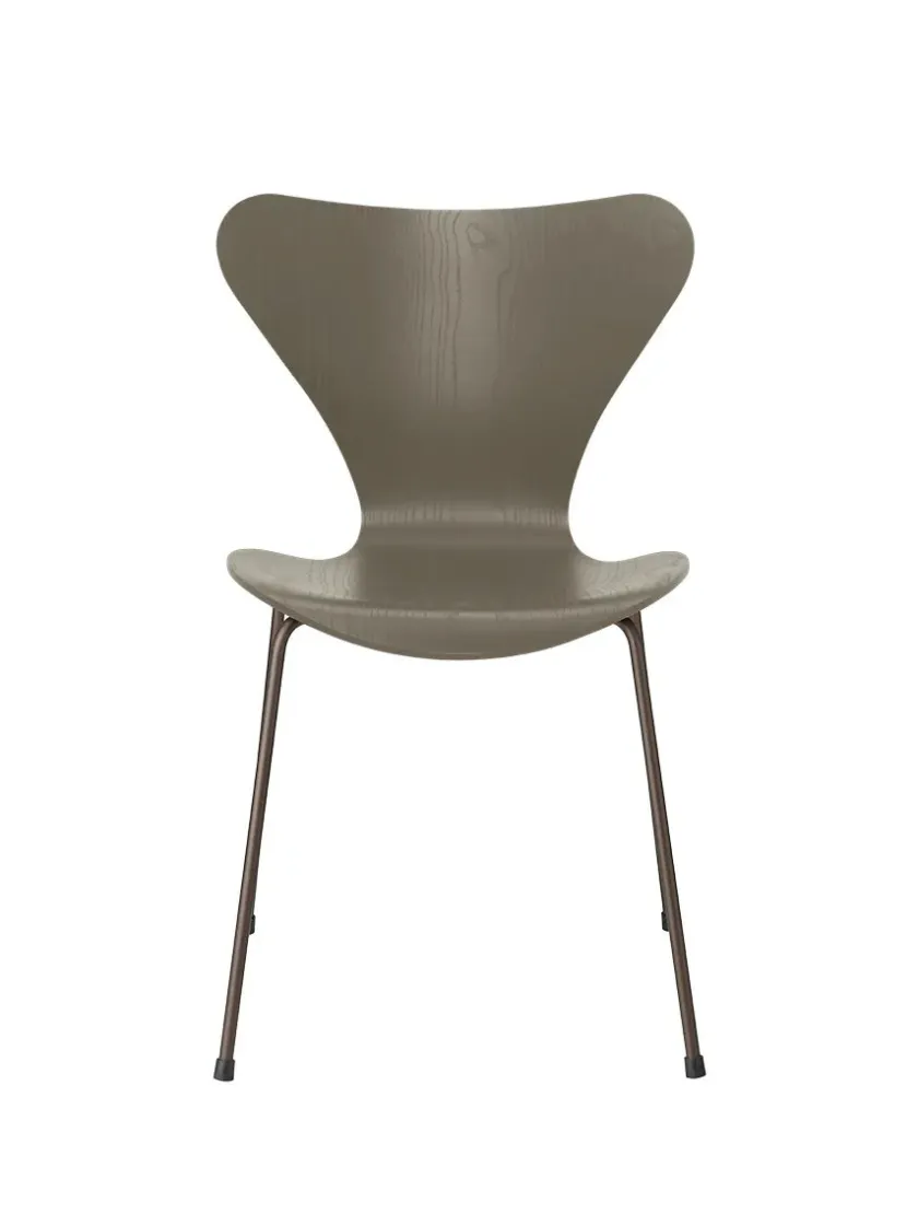 Fritz Hansen 3107 Serie 7 stol i farvet ask af Arne Jacobsen> Spisebordsstole