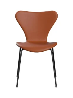 Fritz Hansen 3107 stol, fuldpolstret Essential læder lava/krom stel af Arne Jacobsen><noscript><img width=