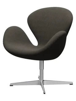 Fritz Hansen 3320 Svanen i stof (prisgruppe 1) af Arne Jacobsen><noscript><img width=