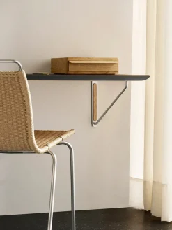 Carl Hansen & Søn AB019 Wall Desk fra><noscript><img width=