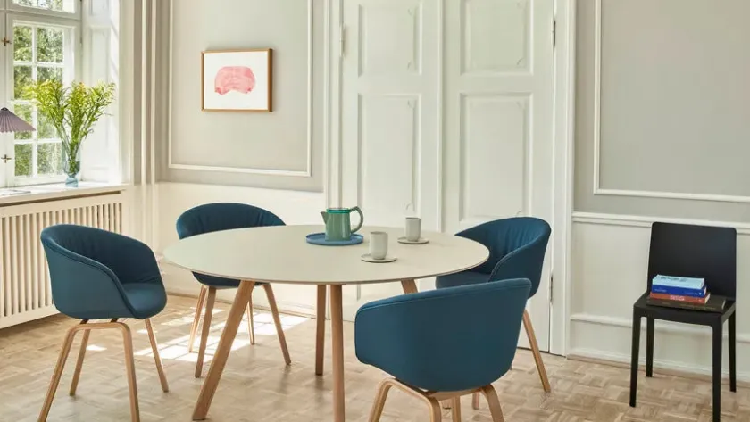 HAY About a Chair AAC22 forsidepolstret, hvid skal fra> Spisebordsstole