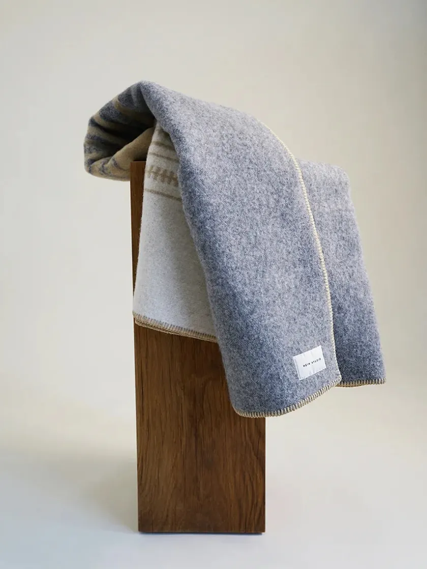 Hein Studio Aiyana no. 02 Plaid fra> Puder Og Plaider