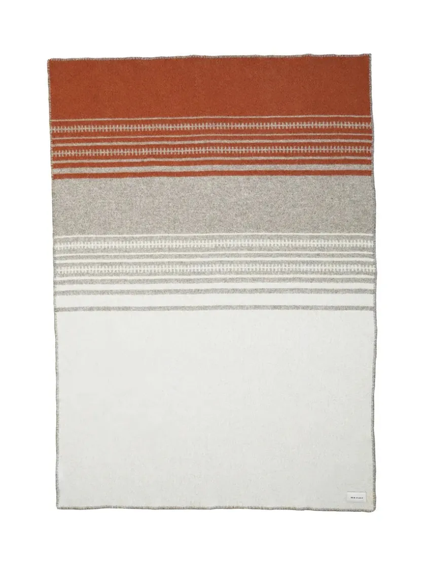 Hein Studio Aiyana no. 01 Plaid fra> Puder Og Plaider