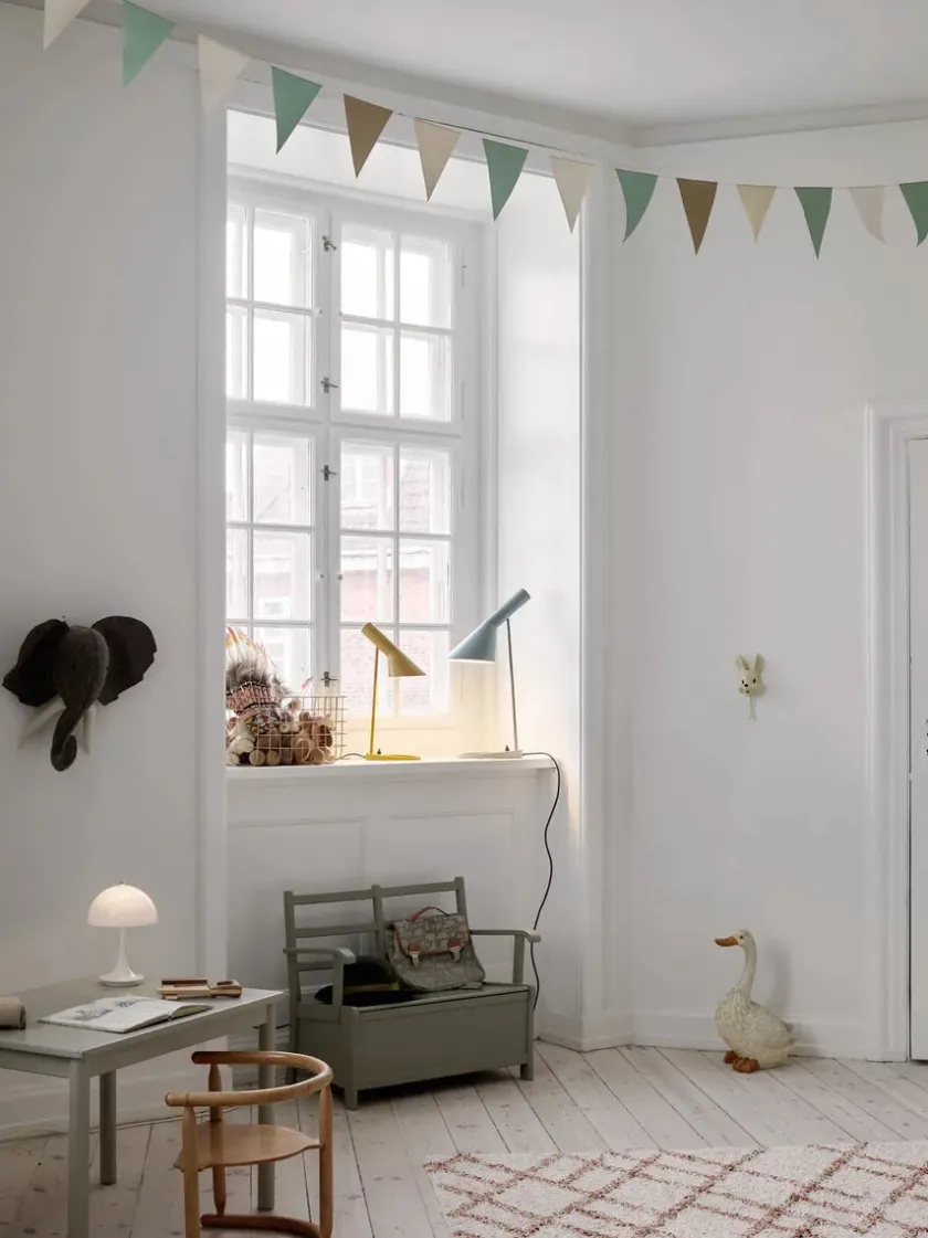 Louis Poulsen AJ Mini bordlampe fra> Skrivebordslamper|Spots