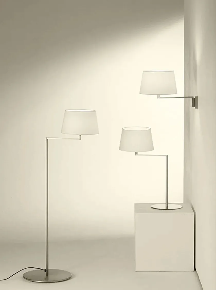 Santa & Cole Americana Bordlampe fra Santa and Cole> Spots