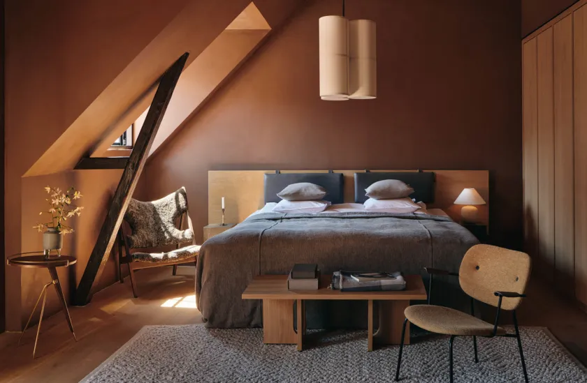 Audo Copenhagen Androgyne Lounge Table, grey galaxy marble/wood fra> Sofaborde