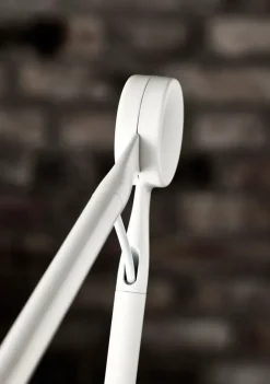 Fritz Hansen AQ01 bordlampe fra><noscript><img width=