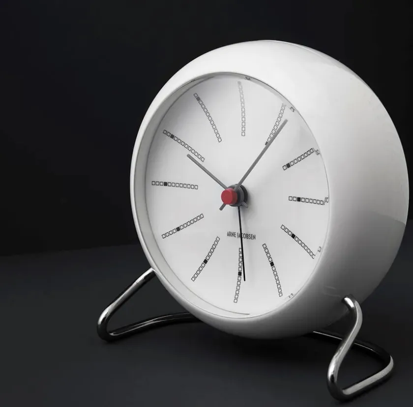 Arne Jacobsen Clocks Bankers Bordur, hvid af Arne Jacobsen> Gaver Til Ham