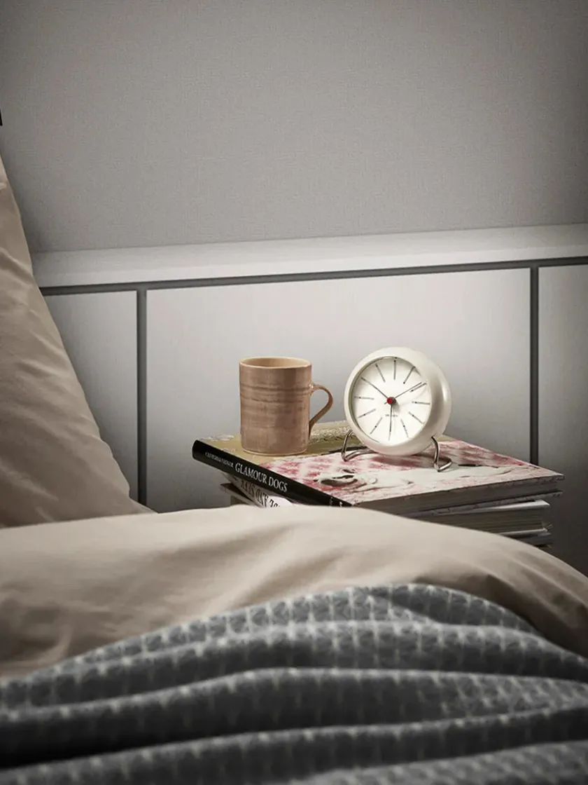 Arne Jacobsen Clocks Bankers Bordur, sort af Arne Jacobsen> Gaver Til Ham