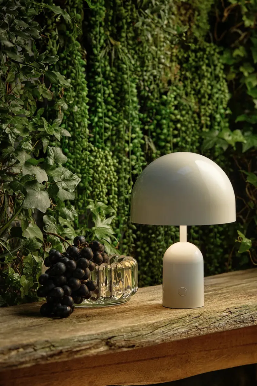 Tom Dixon Bell Portable Bordlampe, indigo fra> Portable Lamper|Spots