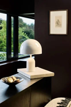 Tom Dixon Bell Portable Bordlampe, indigo fra><noscript><img width=