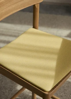 &Tradition Betty TK17 Bar Chair fra><noscript><img width=