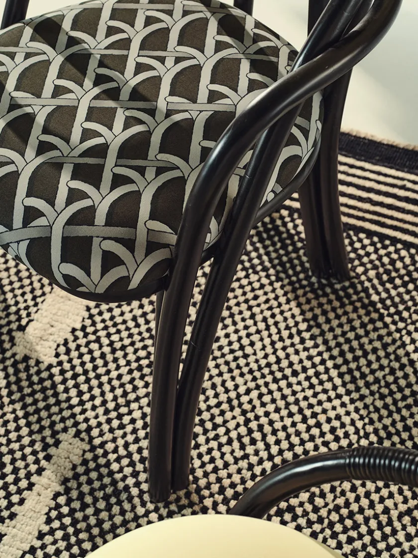 GUBI Bistra Dining Armchair fra> Spisebordsstole