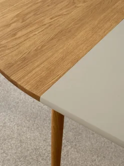 Carl Hansen & Søn BM0121 Spisebord, sæbebehandlet eg af Børge Mogensen><noscript><img width=