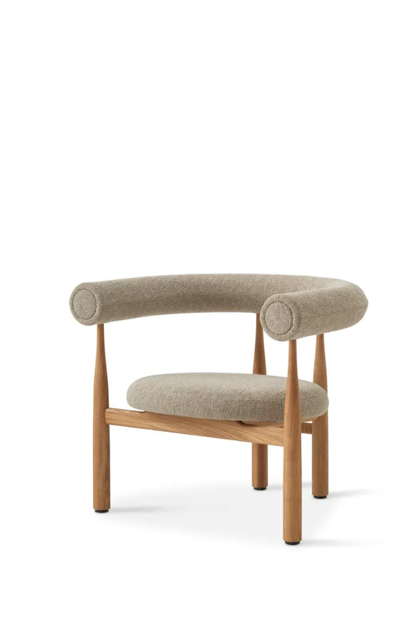New Works Bukowski Loungestol, valnød fra> Loungestole|Lænestole