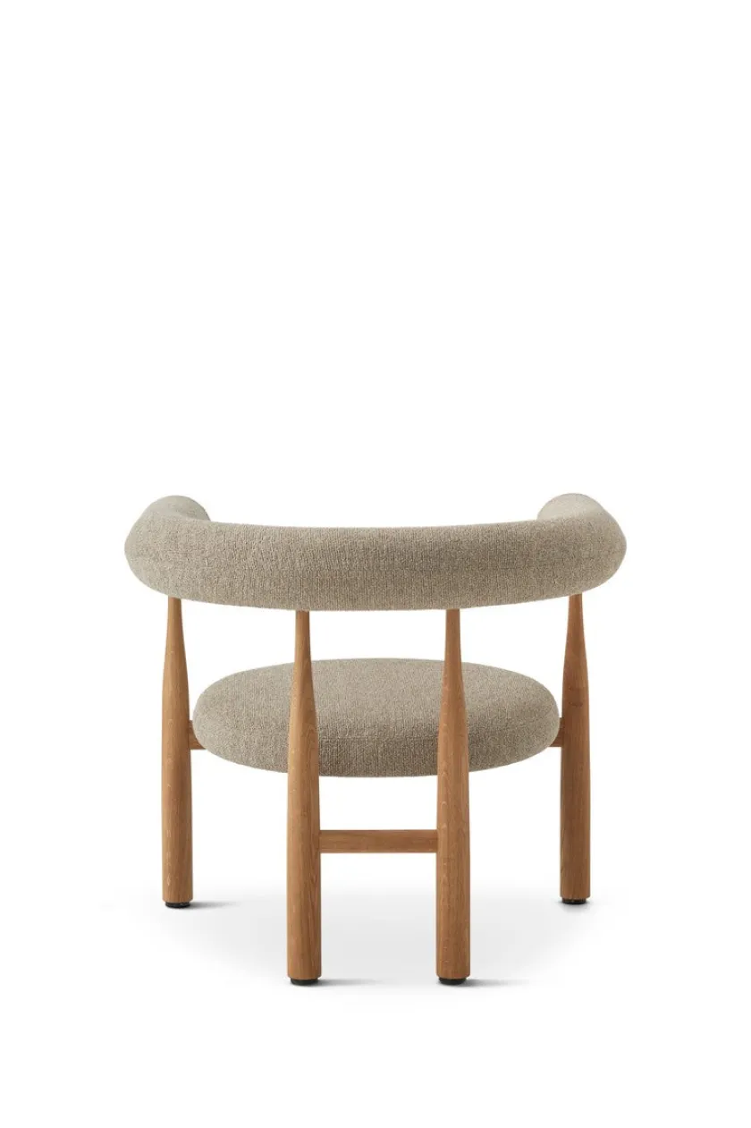 New Works Bukowski Loungestol, valnød fra> Loungestole|Lænestole