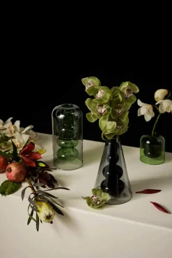 Tom Dixon Bump Vase Cone Black fra> Vaser