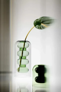 Tom Dixon Bump Vase Tall Green fra><noscript><img width=