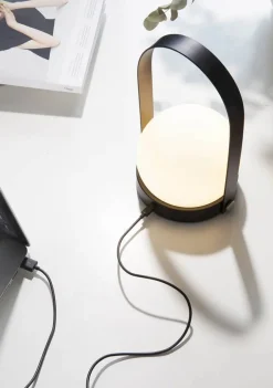 Audo Copenhagen Carrie LED Bordlampe fra><noscript><img width=