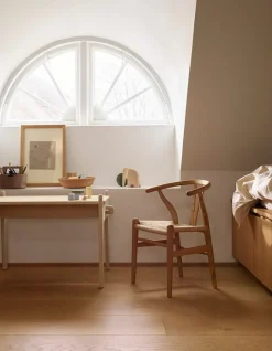 Carl Hansen & Søn CH24 Children's Chair af Hans J. Wegner><noscript><img width=