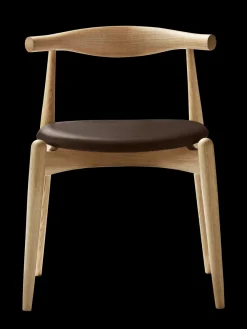 Carl Hansen & Søn CH20 Elbow Chair i eg sæbe/SIF 92 af Hans J. Wegner><noscript><img width=