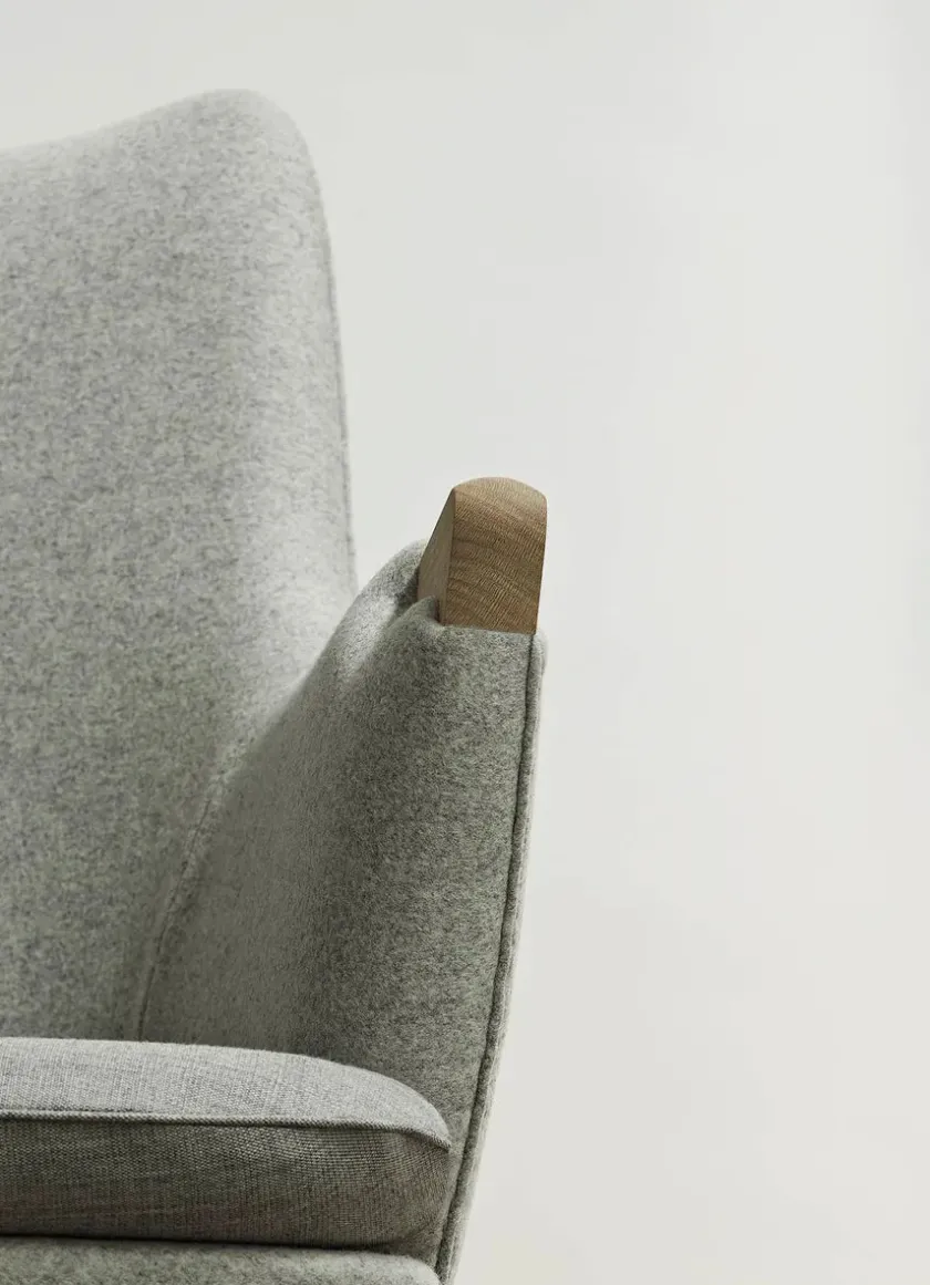 Carl Hansen & Søn CH71 Lænestol af Hans J. Wegner> Loungestole|Lænestole