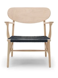 Carl Hansen & Søn CH22 Loungestol af Hans J. Wegner><noscript><img width=