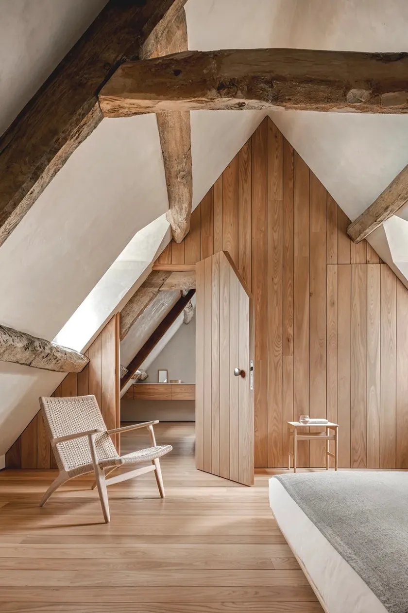 Carl Hansen & Søn CH25 Loungestol, eg olie af Hans J. Wegner> Loungestole|Lænestole