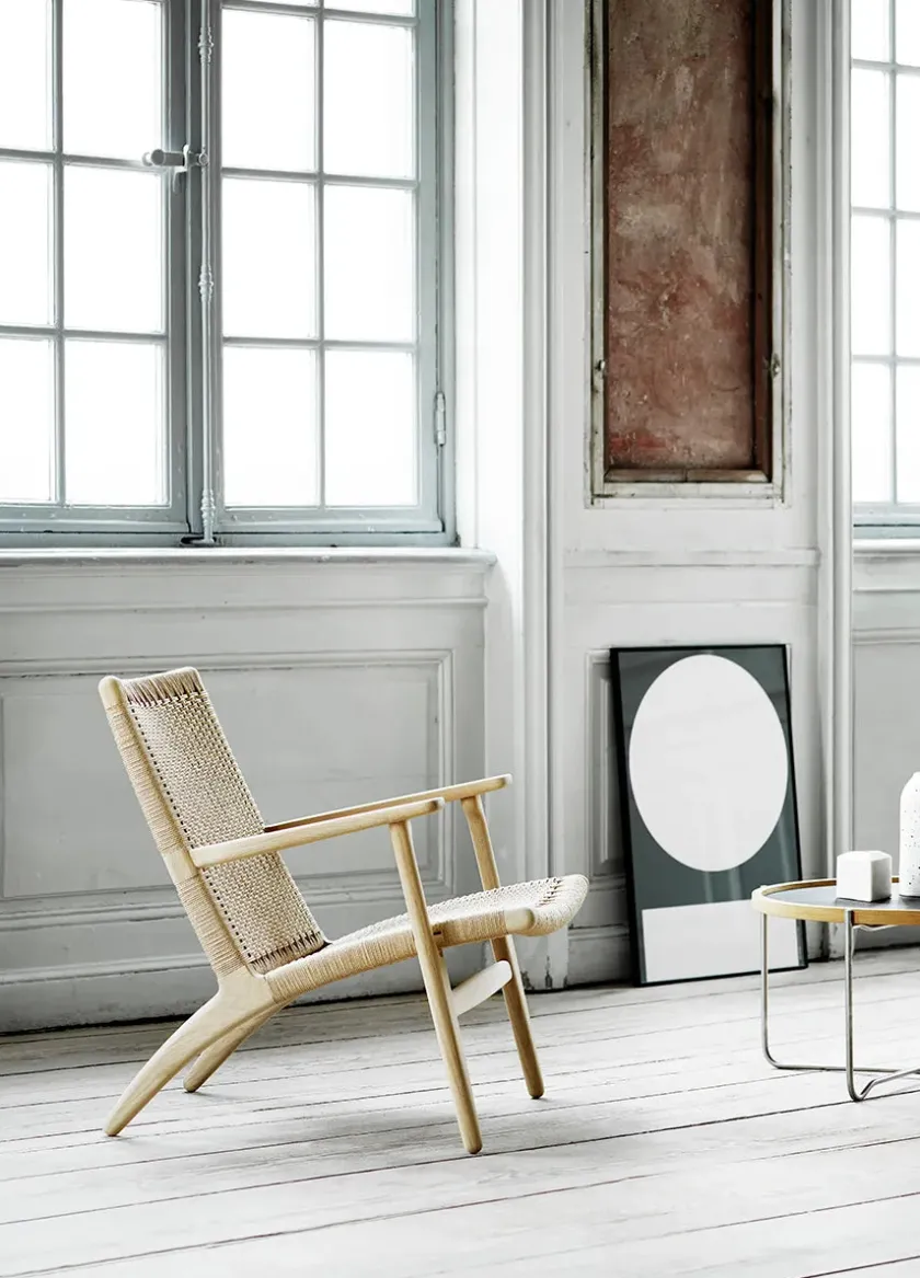 Carl Hansen & Søn CH25 Loungestol, eg sæbe af Hans J. Wegner> Lænestole