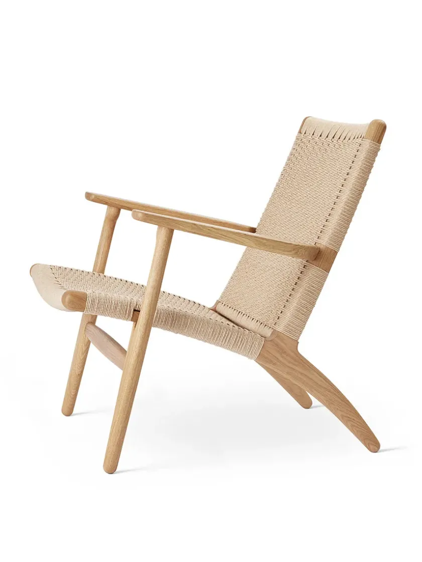 Carl Hansen & Søn CH25 Loungestol, valnød olie af Hans J. Wegner> Lænestole