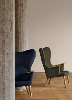 Carl Hansen & Søn CH78 Mama Bear af Hans J. Wegner><noscript><img width=