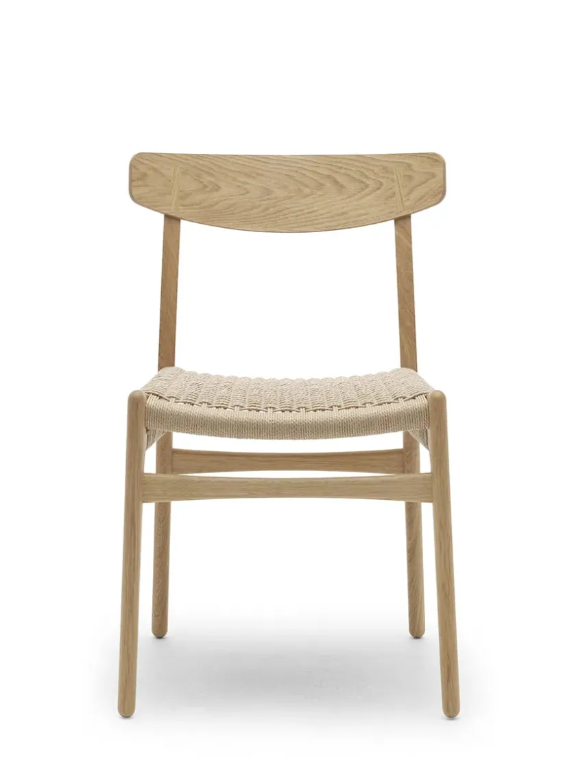 Carl Hansen & Søn CH23 Spisestol, eg hvidolie af Hans J. Wegner> Spisebordsstole