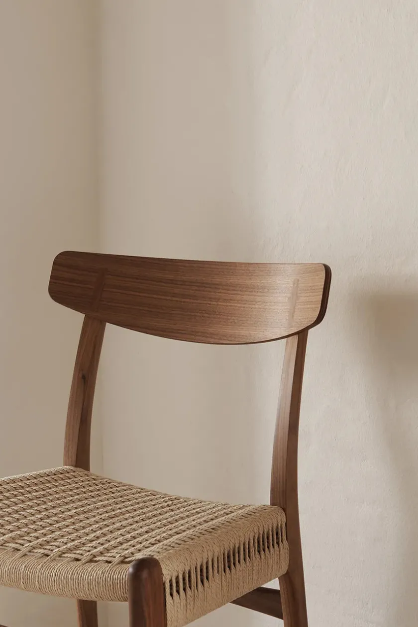 Carl Hansen & Søn CH23 Spisestol, eg hvidolie af Hans J. Wegner> Spisebordsstole