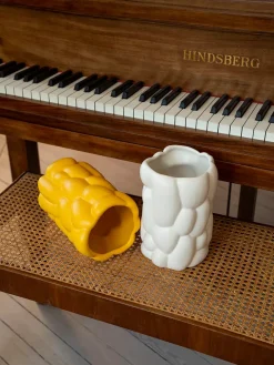 raawii Cloud Vase, freesia yellow fra><noscript><img width=
