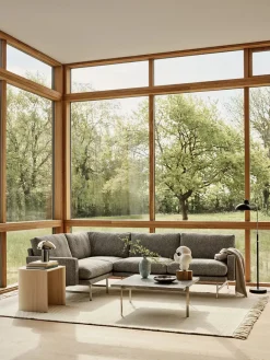 Fritz Hansen CM210 Taburet, fyrretræ af Cecilie Manz><noscript><img width=
