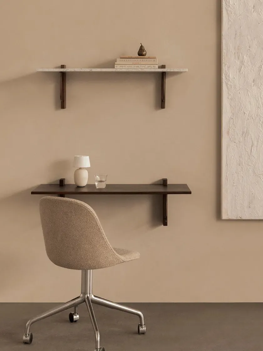 Audo Copenhagen Corbel Shelf, long fra> Hylder
