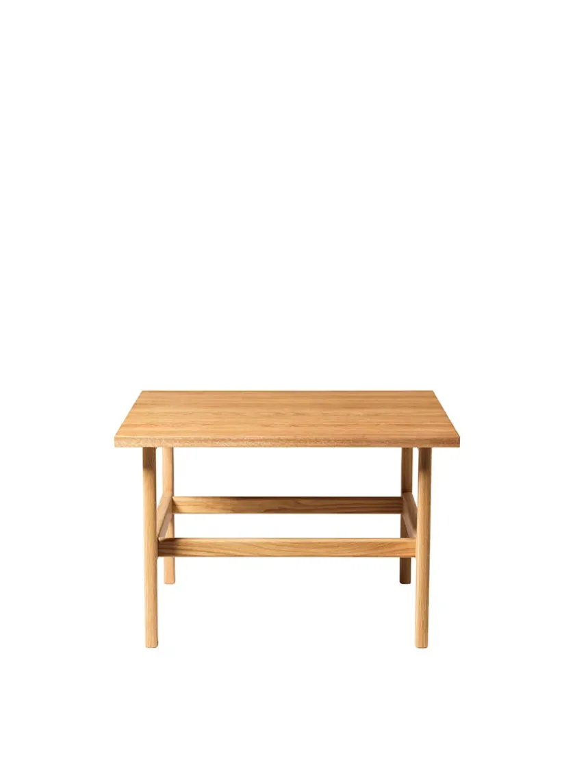 FDB Møbler D33 Sofabord, 80x80 cm fra> Sofaborde