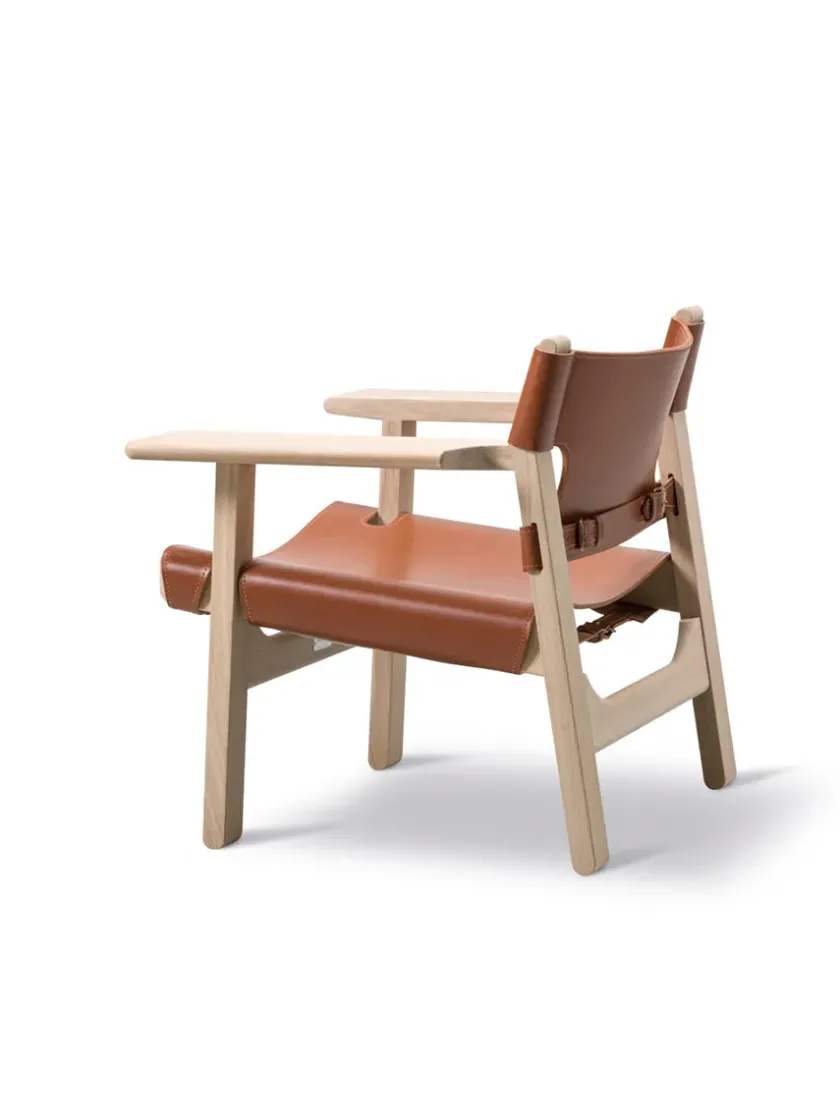 Fredericia Furniture Den Spanske Stol i sort læder, eg sort lak af Børge Mogensen> Lænestole