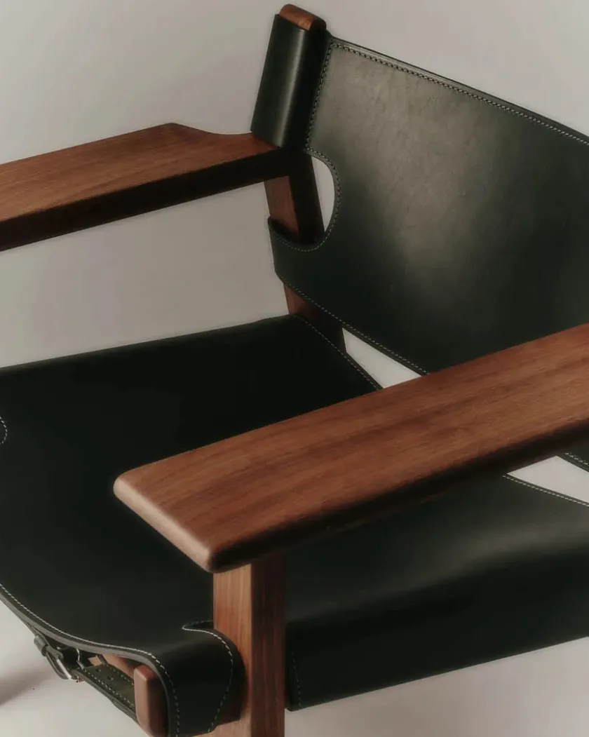 Fredericia Furniture Den Spanske Stol i sort læder, eg sort lak af Børge Mogensen> Lænestole