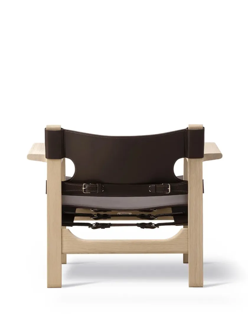 Fredericia Furniture Den Spanske Stol i sort læder, eg olie af Børge Mogensen> Lænestole