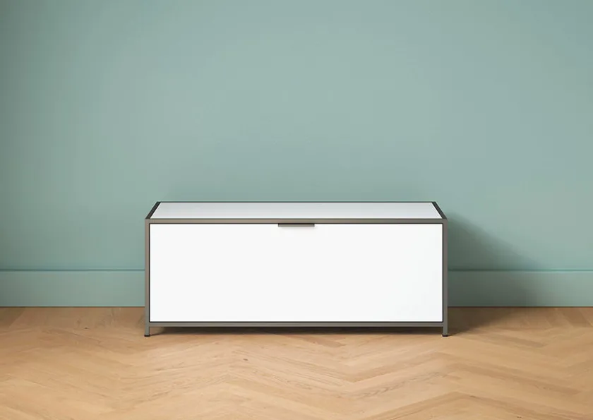 Ligne Roset Dita TV-møbel med 1 klaplåge fra> Tv-Borde