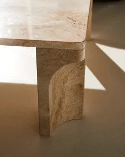 GUBI Doric Coffee Table 140 x 80 cm, Neutral White Travertine fra><noscript><img width=
